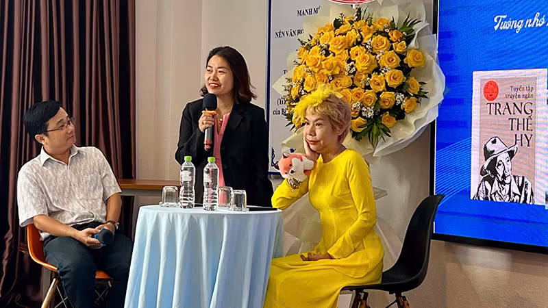 Khách mời giao lưu tại buổi tọa đàm. Khách mời giao lưu tại buổi tọa đàm.