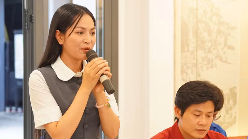 Ca sĩ Duyên Quỳnh phát biểu tại chương trình. (Ảnh: HT)