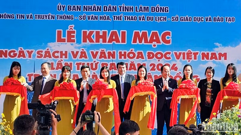Lâm Đồng xây dựng và phát triển văn hóa đọc từ thành thị đến vùng sâu
