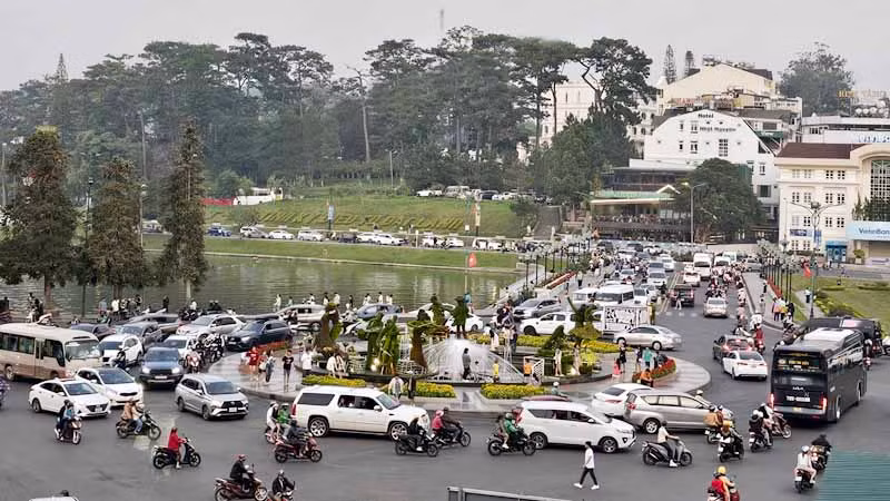 Khu vực trung tâm thành phố Đà Lạt dịp Lễ 30/4. Khu vực trung tâm thành phố Đà Lạt dịp Lễ 30/4.