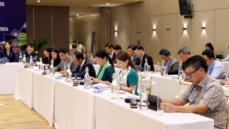 Lãnh đạo tỉnh Lâm Đồng và thành phố Đà Lạt tham dự hội nghị.
