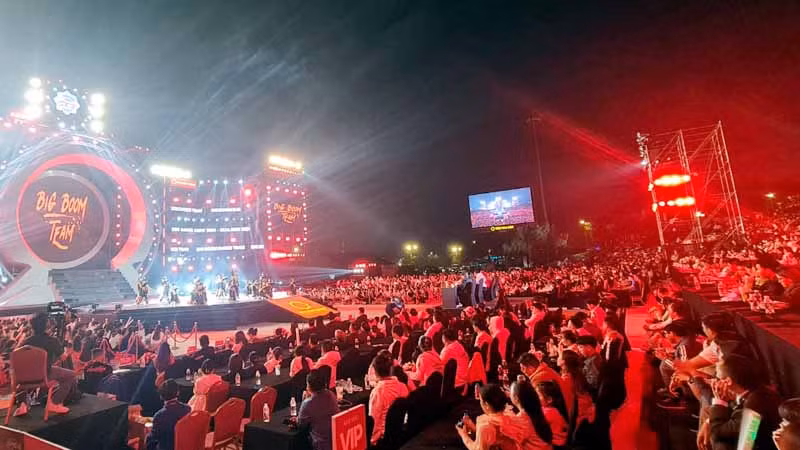 Hơn 20 nghìn khán giả đến với Dalat Best Dance Crew 2024 - Hoa Sen Home International Cup đêm 29/4. Hơn 20 nghìn khán giả đến với Dalat Best Dance Crew 2024 - Hoa Sen Home International Cup đêm 29/4.