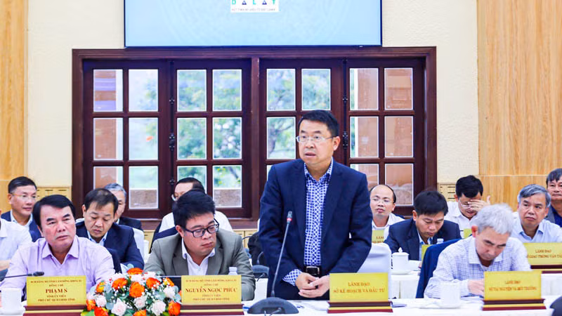 Đại diện sở, ngành giải đáp các kiến nghị, đề xuất của doanh nghiệp. Đại diện sở, ngành giải đáp các kiến nghị, đề xuất của doanh nghiệp.