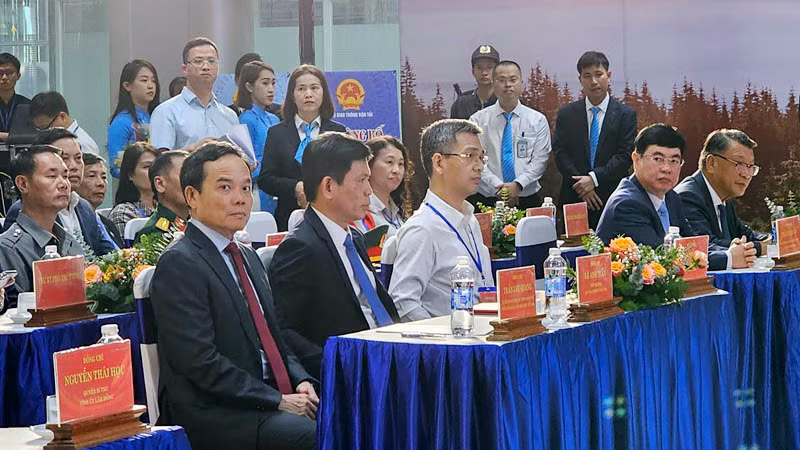Phó Thủ tướng Chính phủ Trần Lưu Quang tham dự Lễ công bố. Phó Thủ tướng Chính phủ Trần Lưu Quang tham dự Lễ công bố.