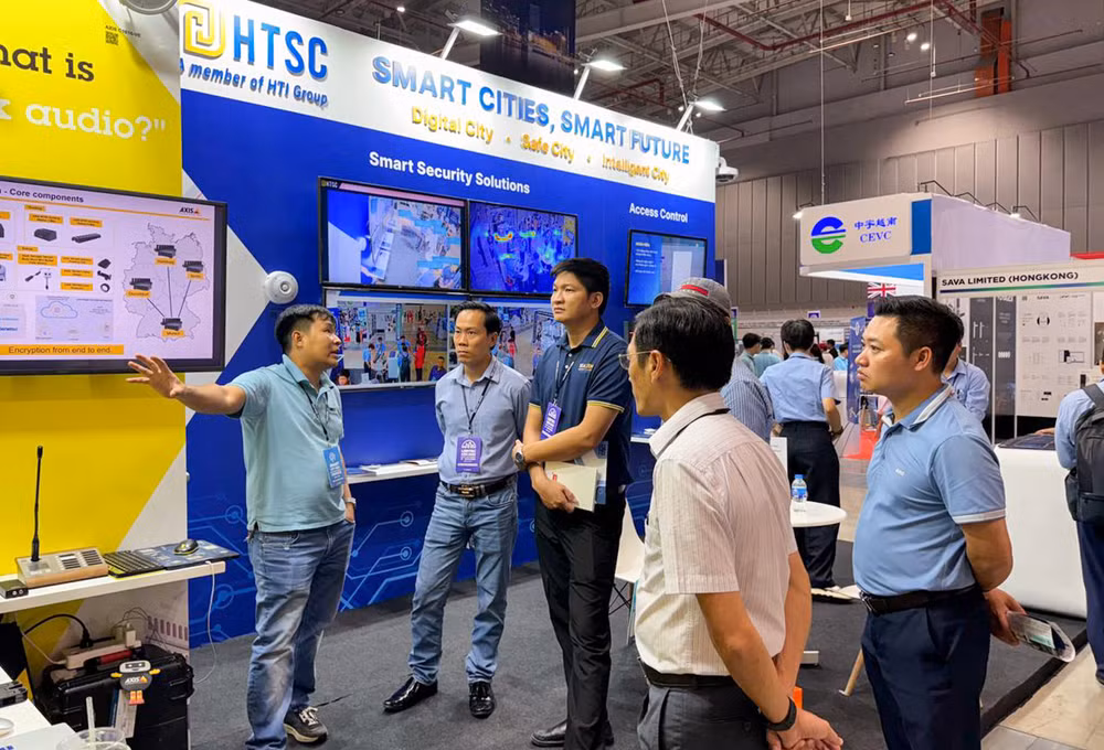 HTSC hân hạnh đồng hành cùng đối tác Axis Communications tại Smart City Asia 2024. HTSC hân hạnh đồng hành cùng đối tác Axis Communications tại Smart City Asia 2024.