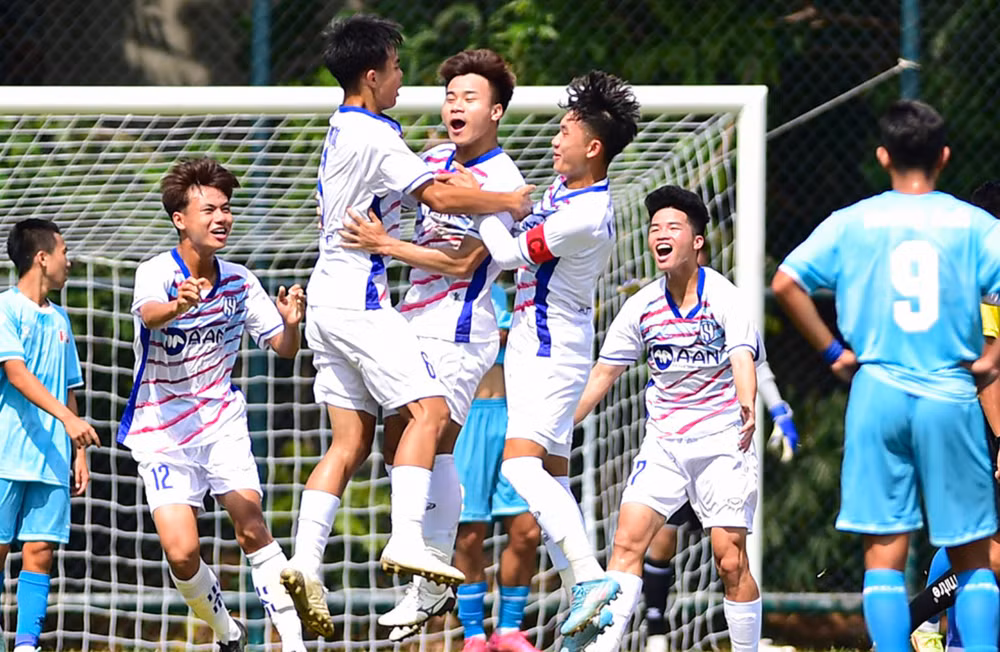 U19 Sông Lam Nghệ An giành tấm vé đầu tiên vào vòng bán kết. (Ảnh: VFF)