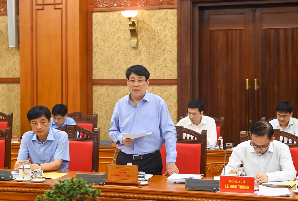 Đồng chí Thường trực Ban Bí thư Lương Cường phát biểu kết luận phiên họp. (Ảnh: DUY LINH)