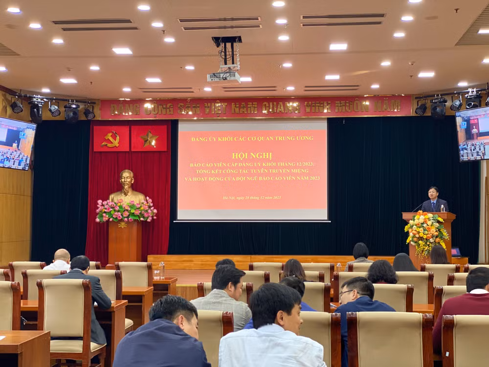 Toàn cảnh hội nghị. 