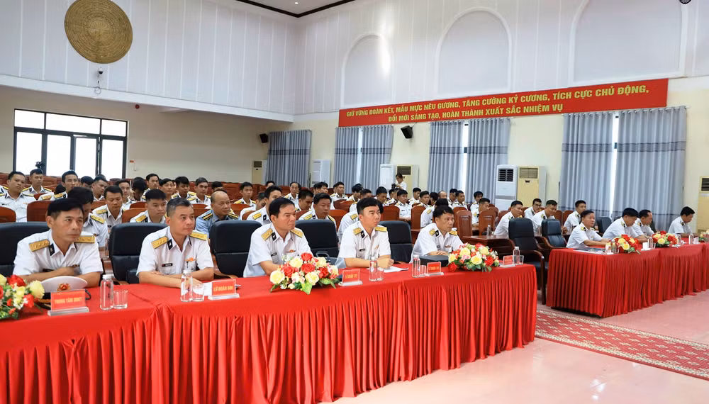 Hơn 300 cán bộ, chiến sỹ Vùng 3 Hải quân tham dự lễ khai mạc Hội thi xe tốt 2024.