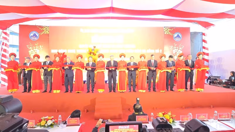 Cắt băng khánh thành, khai trương Khu Công nghệ thông tin tập trung Công viên phần mềm Đà Nẵng số 2.