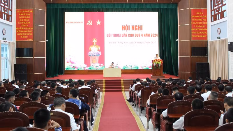 Hội nghị đối thoại dân chủ tại Lữ đoàn 171 Hải quân
