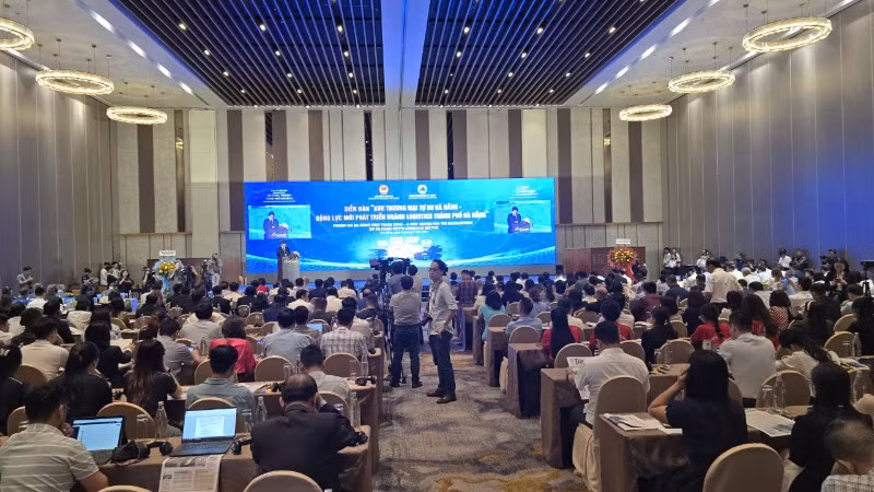 Khai mạc Diễn đàn: Khu thương mại tự do Đà Nẵng - Động lực mới phát triển ngành logistics thành phố Đà Nẵng.