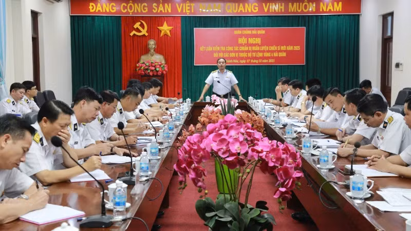 Đoàn công tác của Quân chủng Hải quân kiểm tra công tác chuẩn bị huấn luyện chiến sỹ mới tại Vùng 4.