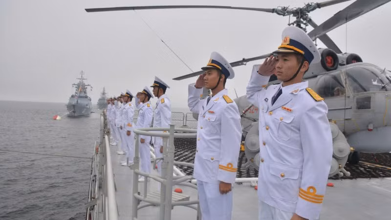 Nỗ lực xây dựng Vùng 4 Hải quân tiến thẳng lên hiện đại, chính quy, tinh nhuệ. Nỗ lực xây dựng Vùng 4 Hải quân tiến thẳng lên hiện đại, chính quy, tinh nhuệ.