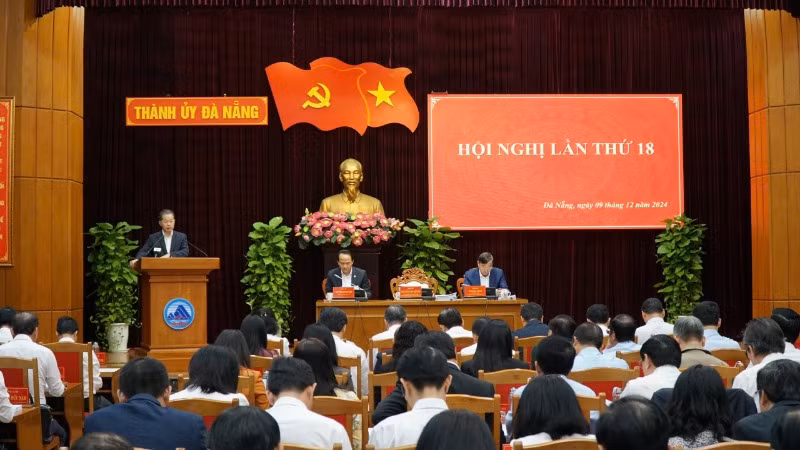 Phiên khai mạc Hội nghị Thành ủy Đà Nẵng lần thứ 18.