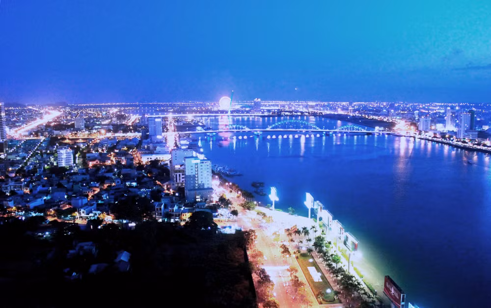 Đảng bộ, chính quyền, nhân dân Đà Nẵng quyết tâm phấn đấu xây dựng “Thành phố đáng sống”, là trung tâm kinh tế-xã hội lớn của cả nước và Đông Nam Á.