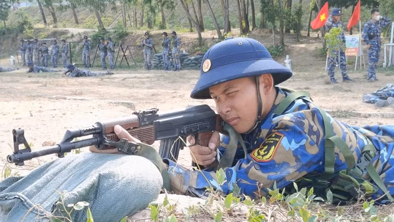 Tự hào là người chiến sĩ Hải quân với nhiệm vụ thiêng liêng bảo vệ chủ quyền biển, đảo của Tổ quốc.