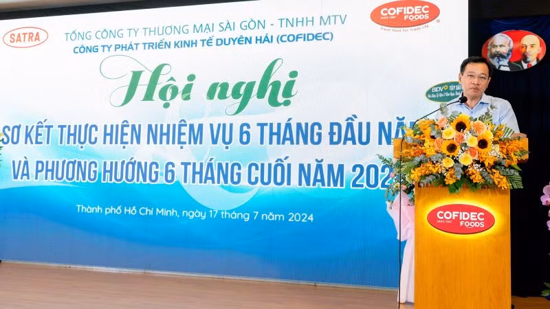 Ông Hà Ngọc Sơn, Phó Tổng Giám đốc SATRA, phát biểu tại hội nghị. (Ảnh: SATRA)