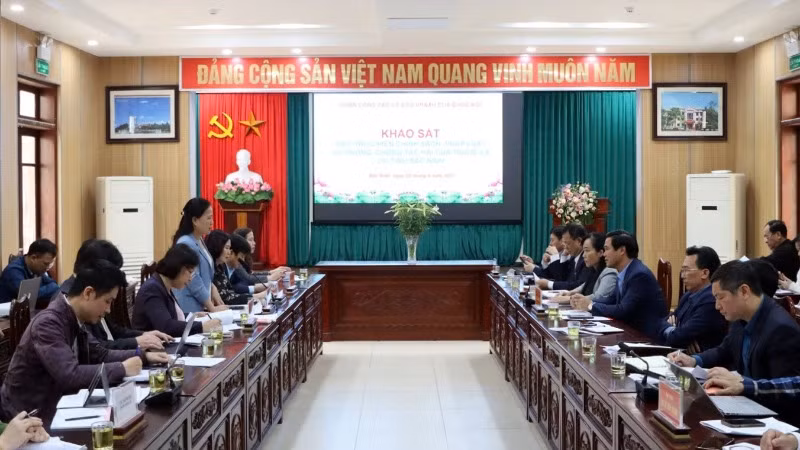 Quang cảnh buổi làm việc.