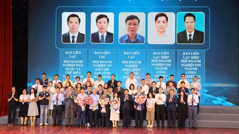 Ra mắt Ban Liên lạc các hội, hiệp hội doanh nghiệp khoa học-công nghệ tỉnh Bắc Ninh.