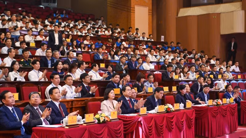 Các đại biểu tham dự diễn đàn. (Ảnh: DUY LINH)