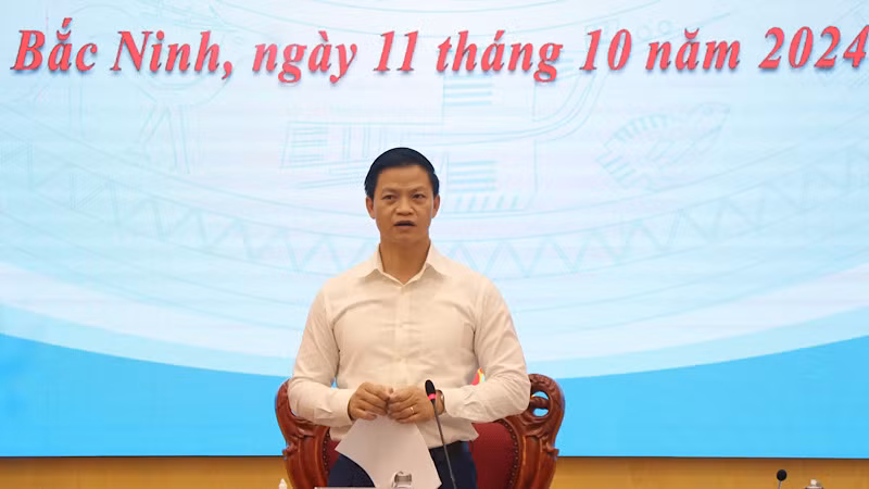 Chủ tịch Ủy ban nhân dân tỉnh Bắc NInh Vương Quốc Tuấn yêu cầu khẩn trương hỗ trợ người dân bị thiệt hại sau bão số 3. Chủ tịch Ủy ban nhân dân tỉnh Bắc NInh Vương Quốc Tuấn yêu cầu khẩn trương hỗ trợ người dân bị thiệt hại sau bão số 3.