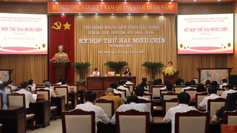 Quang cảnh kỳ họp.