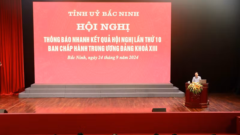 Tỉnh ủy Bắc Ninh tổ chức Hội nghị thông báo nhanh kết quả Hội nghị lần thứ 10, Ban Chấp hành Trung ương Đảng khóa XIII tới đội ngũ cán bộ chủ chốt.