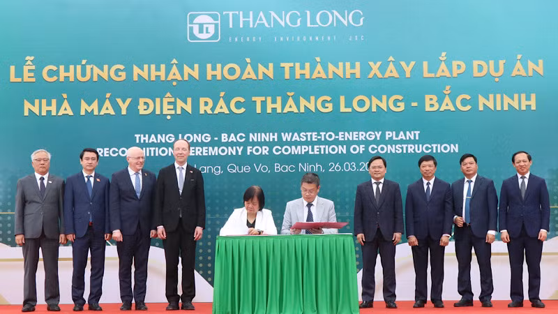 Lễ chứng nhận hoàn thành xây lắp dự án Nhà máy điện rác Thăng Long-Bắc Ninh.