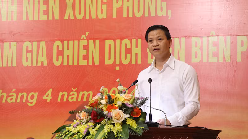 Đồng chí Vương Quốc Tuấn, Phó Chủ tịch Thường trực Ủy ban nhân dân tỉnh Bắc Ninh phát biểu tại Chương trình. Đồng chí Vương Quốc Tuấn, Phó Chủ tịch Thường trực Ủy ban nhân dân tỉnh Bắc Ninh phát biểu tại Chương trình.