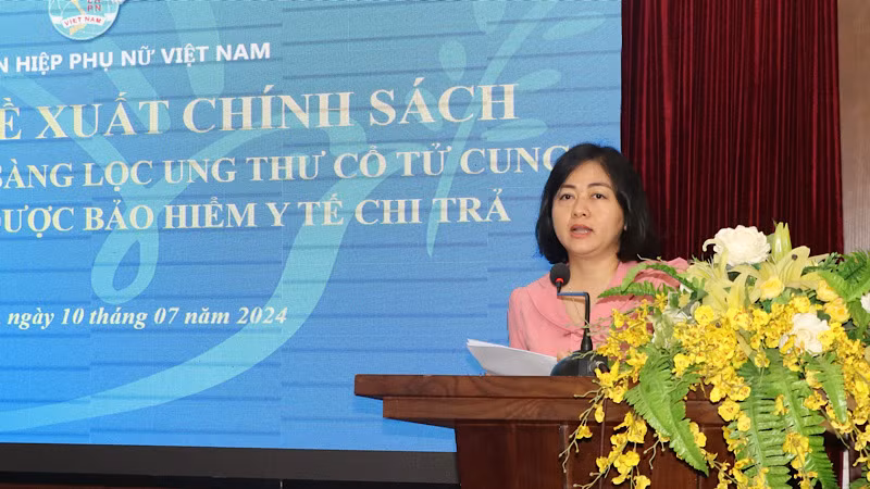 Chủ tịch Hội Liên hiệp Phụ nữ tỉnh Bắc Ninh phát biểu ý kiến. Chủ tịch Hội Liên hiệp Phụ nữ tỉnh Bắc Ninh phát biểu ý kiến.