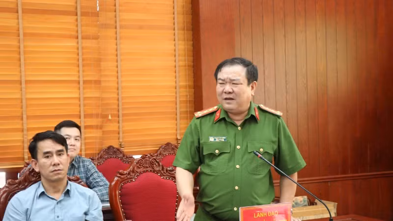 Đại diện lãnh đạo Công an tỉnh phát biểu ý kiến.