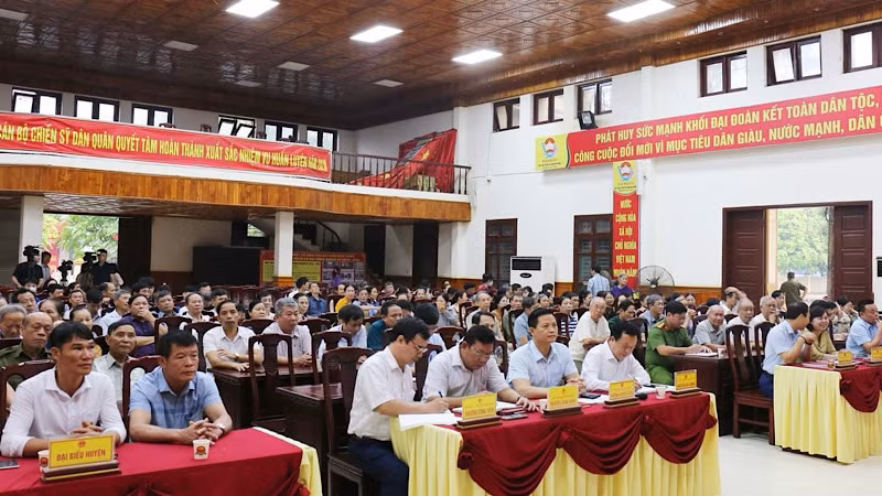 Một buổi tiếp xúc cử tri tại xã Đại Đồng, huyện Tiên Du.