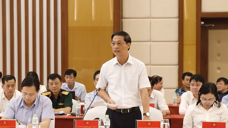 Các đại biểu tham gia đóng góp ý kiến. Các đại biểu tham gia đóng góp ý kiến.