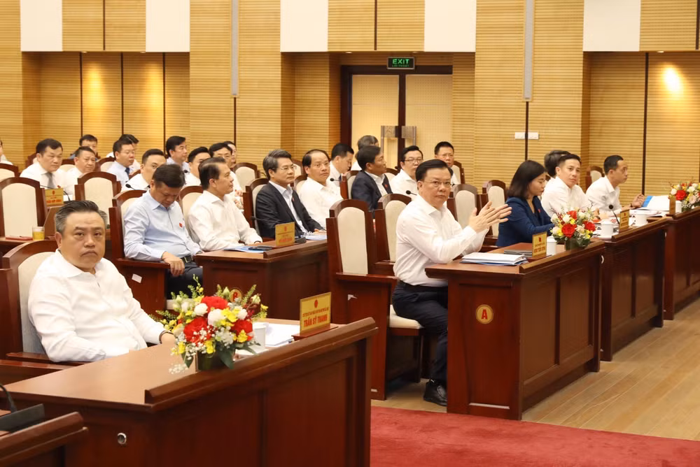Các đại biểu tham dự phiên chất vấn. (Ảnh: DUY LINH) Các đại biểu tham dự phiên chất vấn. (Ảnh: DUY LINH)
