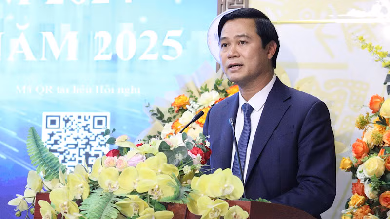Phó Chủ tịch Ủy ban nhân dân tỉnh Bắc Ninh Lê Xuân Lợi dự và phát biểu chỉ đạo tại Hội nghị. Phó Chủ tịch Ủy ban nhân dân tỉnh Bắc Ninh Lê Xuân Lợi dự và phát biểu chỉ đạo tại Hội nghị.