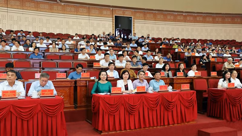 Quang cảnh hội nghị. Quang cảnh hội nghị.