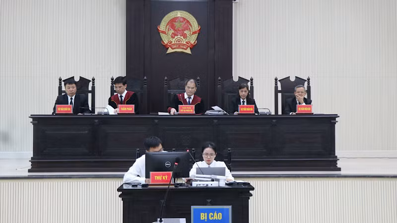 Chủ tọa phiên tòa. Chủ tọa phiên tòa.