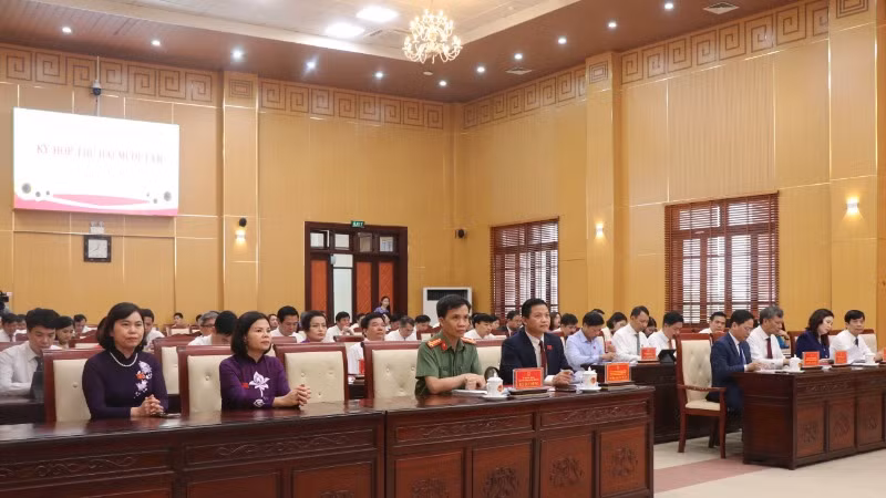 Các đại biểu tham dự kỳ họp. Các đại biểu tham dự kỳ họp.