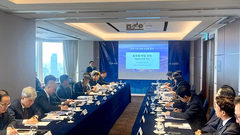 Hơn 20 doanh nghiệp tham gia Tọa đàm kết nối doanh nghiệp Hàn Quốc. Hơn 20 doanh nghiệp tham gia Tọa đàm kết nối doanh nghiệp Hàn Quốc.