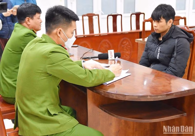 Đối tượng Vũ Đăng Mạnh tại cơ quan điều tra.