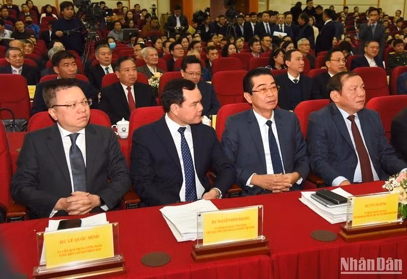 Các đại biểu tham dự Hội nghị Các đại biểu tham dự Hội nghị