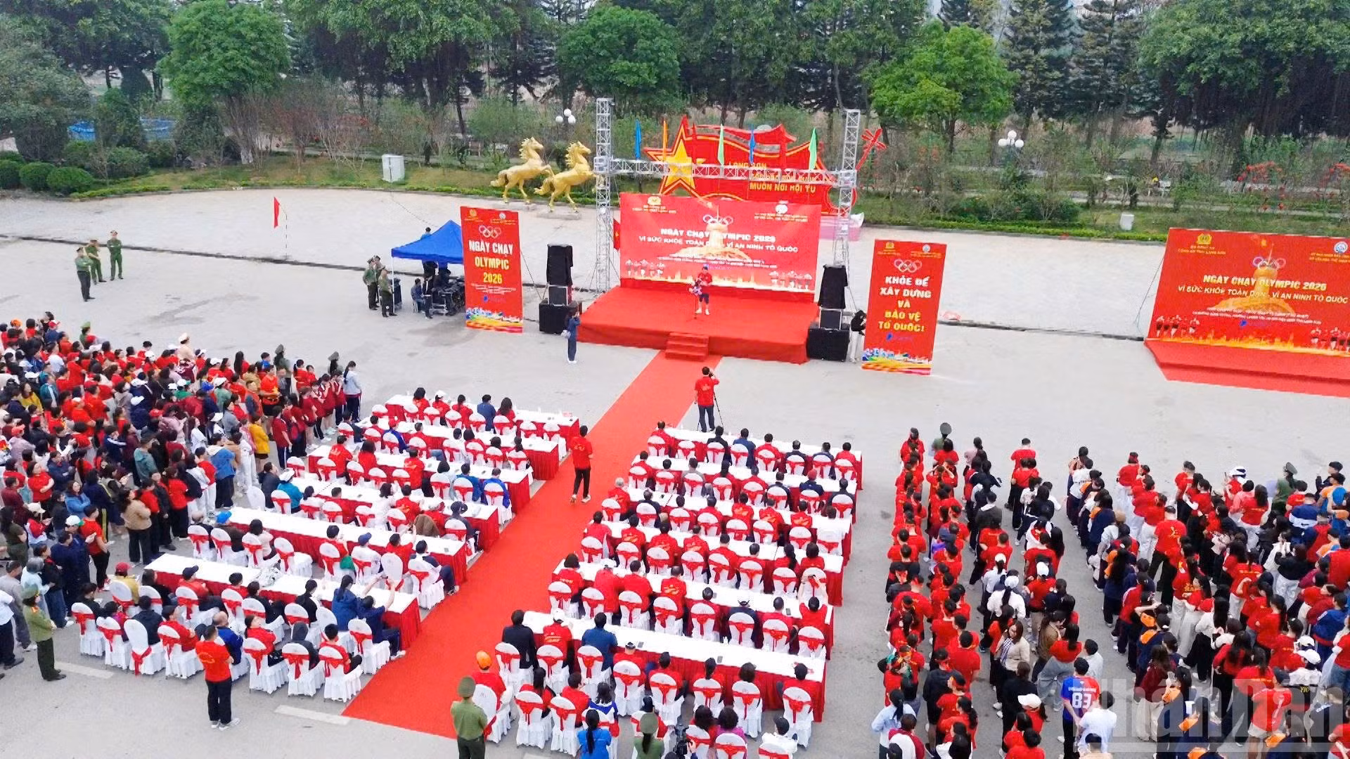 “Ngày chạy Olympic-Vì sức khỏe toàn dân-Vì An ninh Tổ quốc” tại Lạng Sơn.