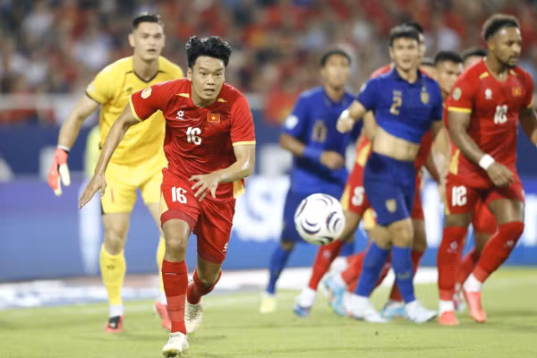 Không kịp hồi phục chấn thương, trung vệ Thành Chung lỡ hẹn với FIFA ASEAN Cup 2026. (Ảnh: VFF)