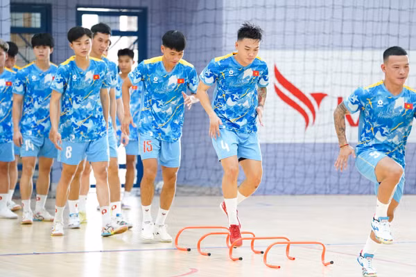 Nhiều gương mặt trẻ được trao cơ hội nhằm hướng tới xây dựng lực lượng kế cận cho đội tuyển quốc gia. (Ảnh: VFF)