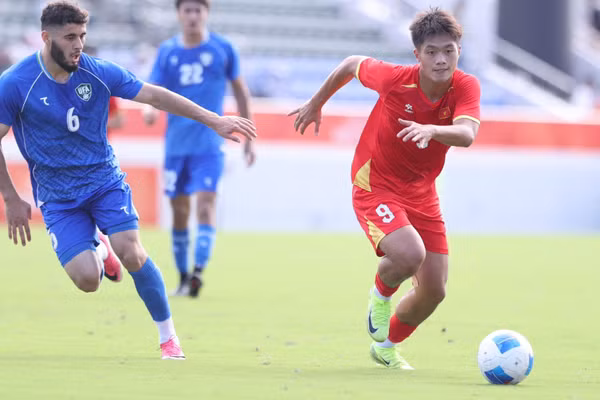 U23 Việt Nam giành quyền đi tiếp vào Tứ kết trên cương vị đội nhì bảng. (Ảnh: HOÀNG HỒ)