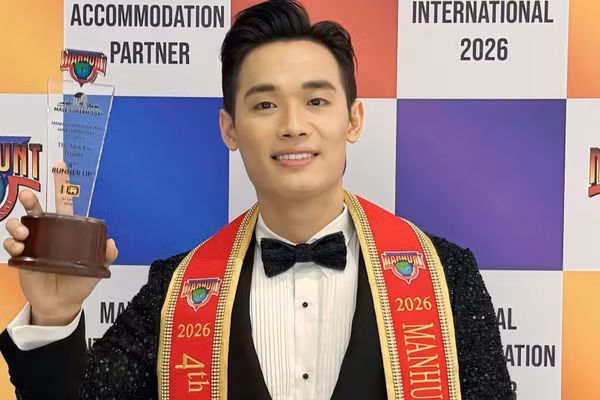 Trần Tiến Dũng đoạt Á vương 4 tại Manhunt International 2026. (Ảnh: BAN TỔ CHỨC)
