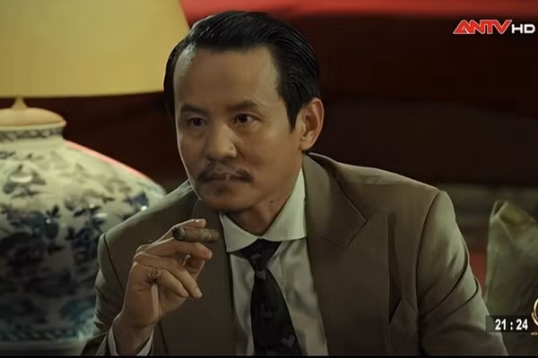 Trong “Kế hoạch CM12”, Hồ Quang Mẫn vào vai ông Han, một nhân vật thuộc tuyến phản diện. (Ảnh: Nhân vật cung cấp)