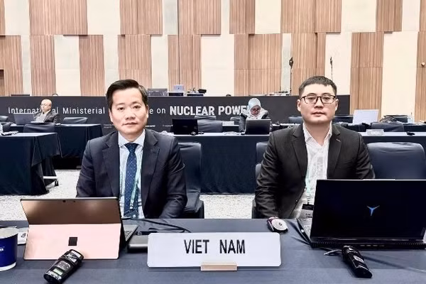 Đoàn công tác Cục An toàn bức xạ và hạt nhân dự Hội nghị Bộ trưởng Quốc tế về Điện hạt nhân năm 2026. (Ảnh: LAN ANH)