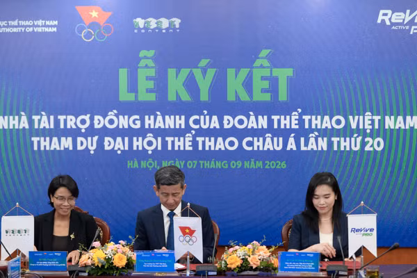 Đại diện các đơn vị ký kết thỏa thuận hợp tác. 